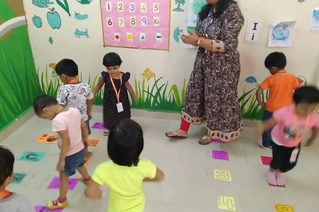 How to teach kids at nursery schools
